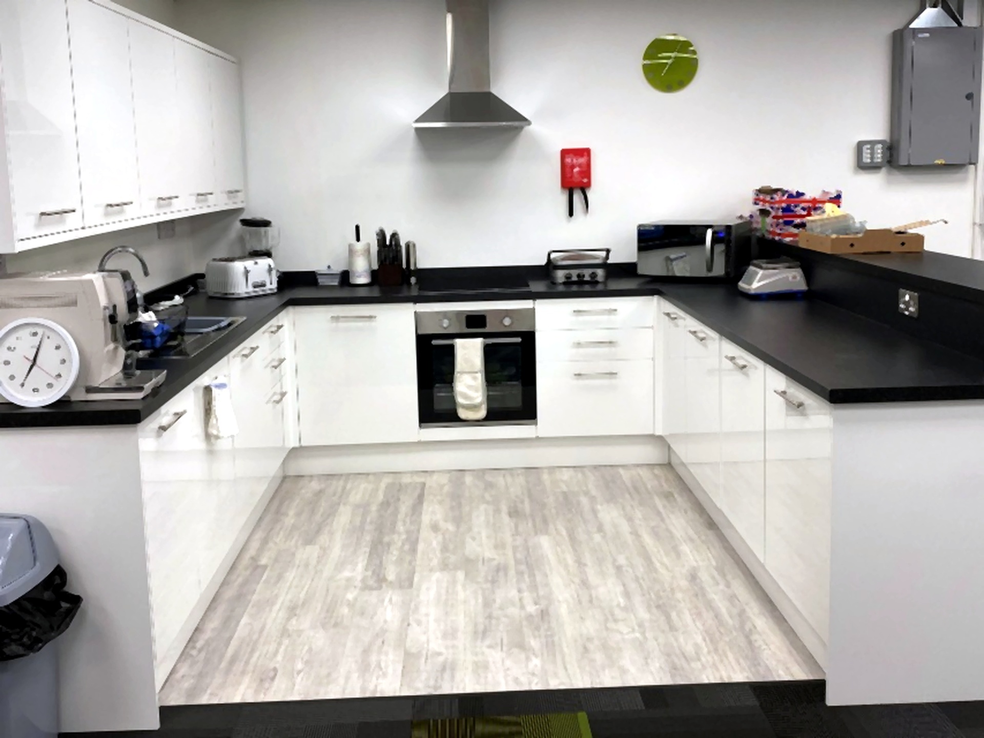 Office fit out gallery image 1